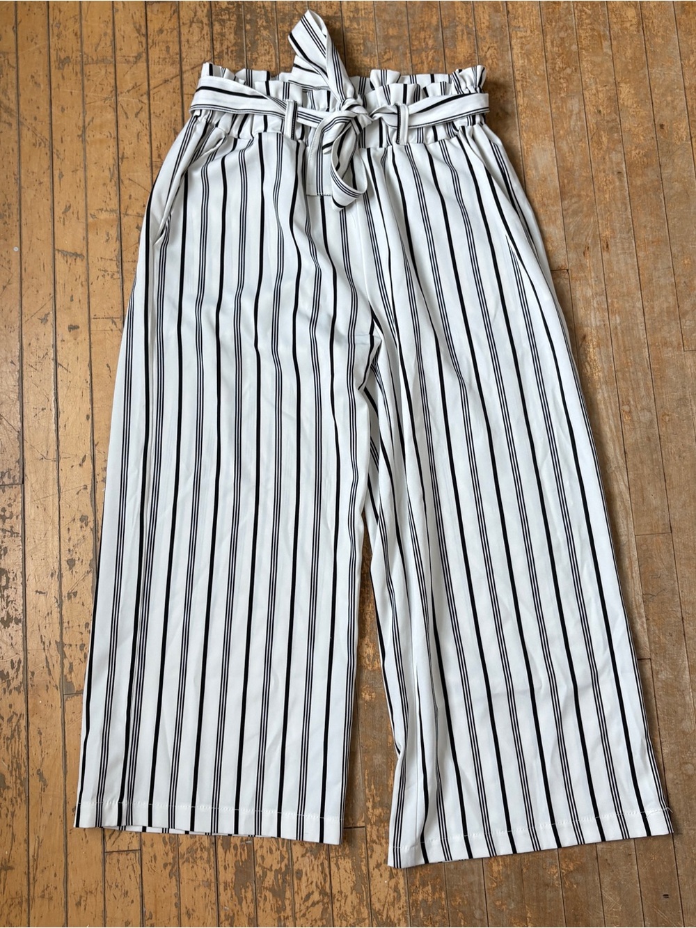 High-Rise Paperbag Waist Wide-Leg Pants - White with Black Stripes Size Small
